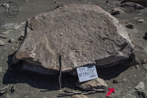 Piedra: 143, Cara decorada: I
