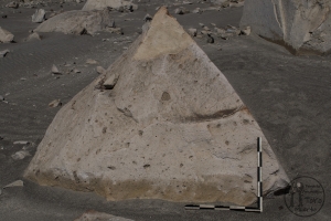 Piedra: 300, Cara decorada: II