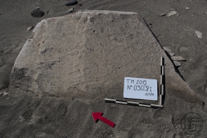 Piedra: 303, Cara decorada: I