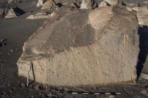 Piedra: 630, Cara decorada: I