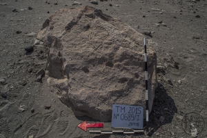 Piedra: 689, Cara decorada: I