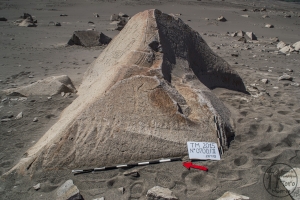 Piedra: 700, Cara decorada: II