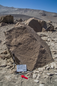 Piedra: 824, Cara decorada: I