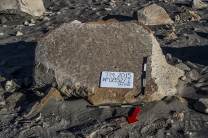 Piedra: 852, Cara decorada: I
