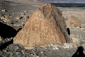 Piedra: 953, Cara decorada: I