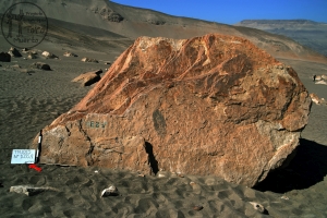 Piedra: 1035, Cara decorada: I