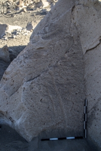 Piedra: 1070, Cara decorada: II