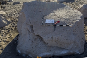 Piedra: 1077, Cara decorada: II
