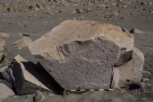Piedra: 1104, Cara decorada: III
