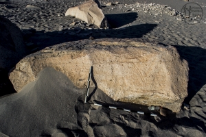 Piedra: 1179, Cara decorada: I