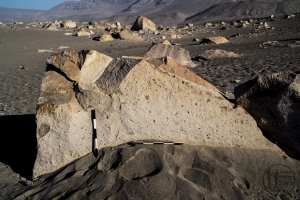 Piedra: 1180, Cara decorada: I