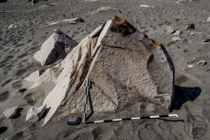Piedra: 1200, Cara decorada: I