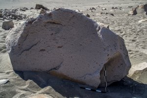 Piedra: 1206, Cara decorada: I