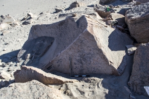 Piedra: 1265, Cara decorada: II
