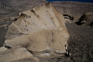 Piedra: 1307, Cara decorada: II