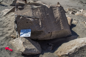 Piedra: 1323, Cara decorada: III