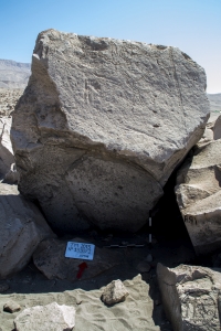 Piedra: 1330, Cara decorada: I