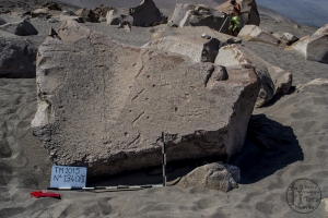 Piedra: 1340, Cara decorada: II