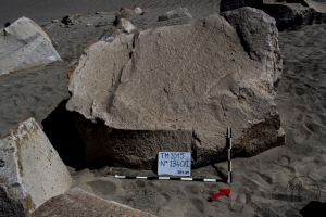 Piedra: 1340, Cara decorada: I