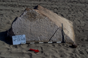 Piedra: 1376, Cara decorada: III