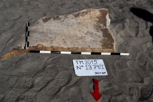 Piedra: 1379, Cara decorada: I