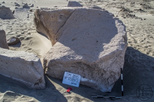 Piedra: 1384, Cara decorada: I