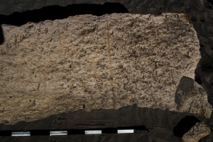 Piedra: 1396, Cara decorada: I