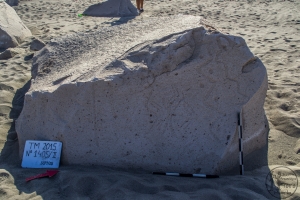 Piedra: 1405, Cara decorada: II