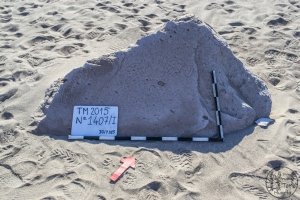 Piedra: 1407, Cara decorada: I