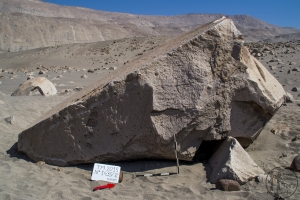 Piedra: 1435, Cara decorada: VI