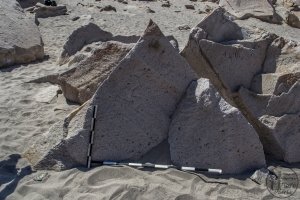 Piedra: 1440, Cara decorada: I