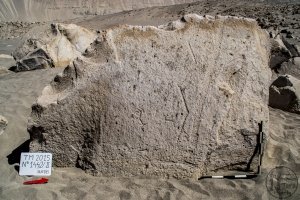 Piedra: 1442, Cara decorada: II