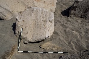 Piedra: 1444, Cara decorada: I