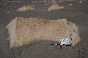Piedra: 1477, Cara decorada: I