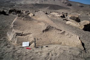 Piedra: 1486, Cara decorada: IV