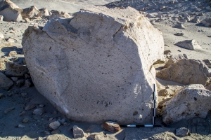 Piedra: 1532, Cara decorada: III