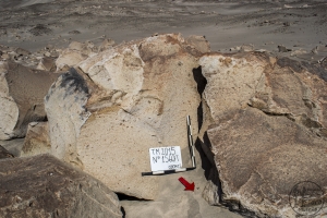 Piedra: 1560, Cara decorada: I