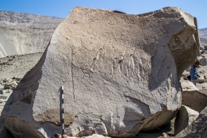 Piedra: 1582, Cara decorada: VI