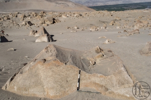 Piedra: 1618, Cara decorada: I