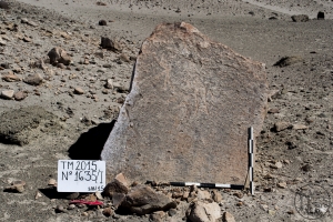 Piedra: 1635, Cara decorada: I